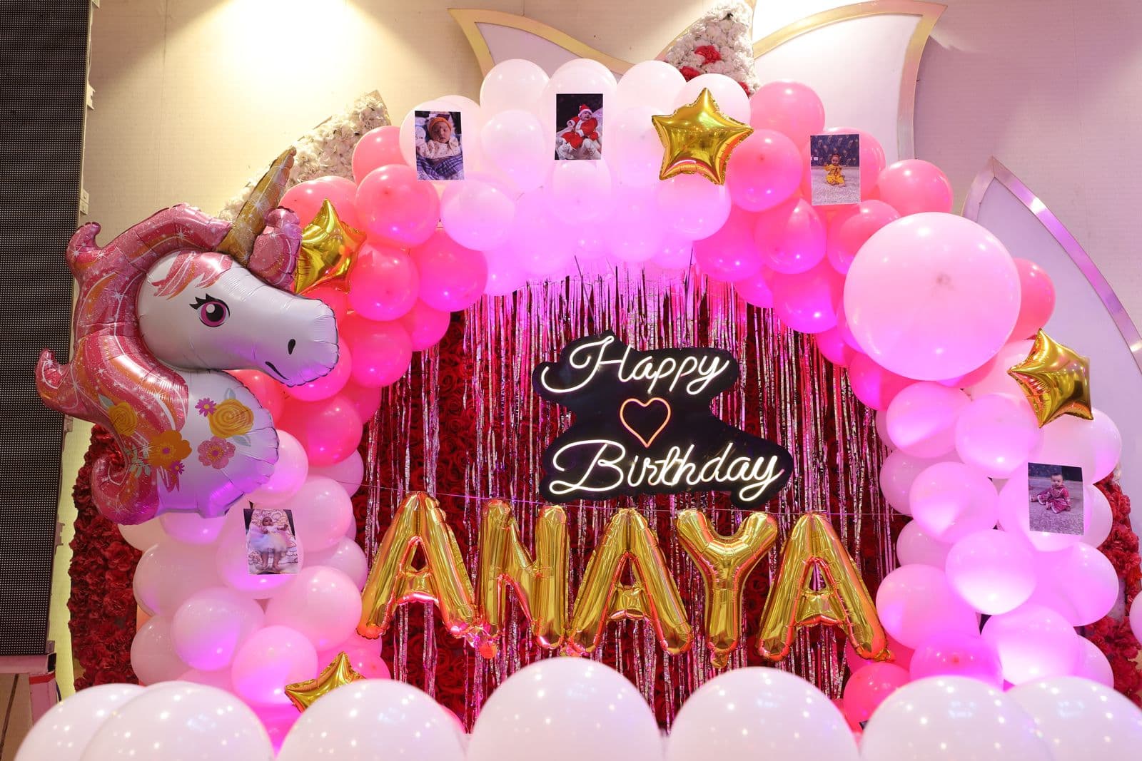 Birthday party decoration with balloons — event photography